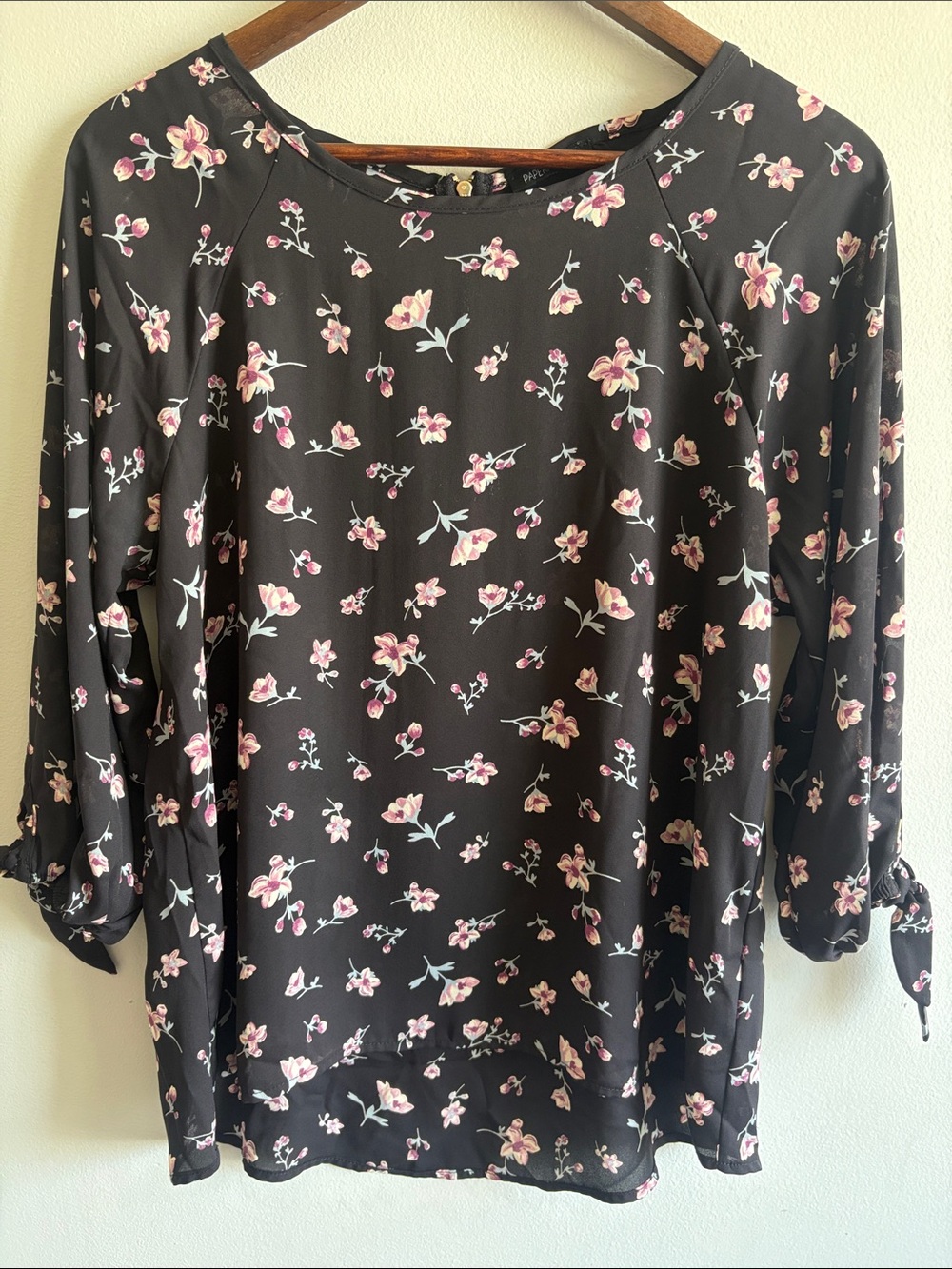 Paper Moon Black Floral Tie Sleeve Blouse Size L